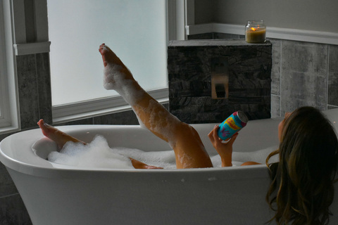 Header of alishadrinksbeer