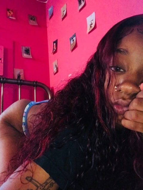 Header of allaboutlyly