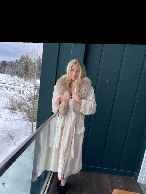 Header of annamaxine