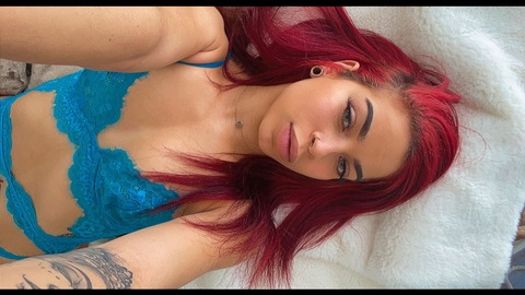 Header of auravictoria