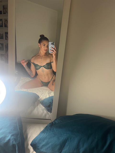 Header of auroraaheart