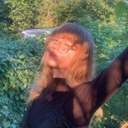 Azalea 🌺 (azalea_uni) Leaked OnlyFans 

 profile picture