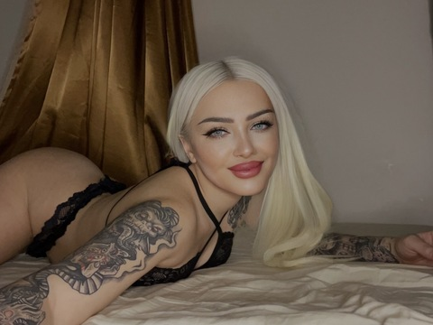 Header of babybluegirly