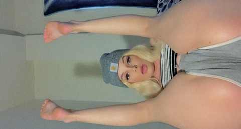 Header of bellaspusssy