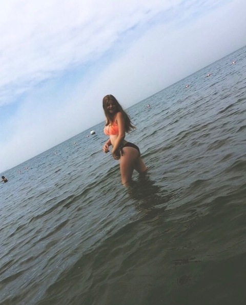 Header of bl0ndegoddessathena