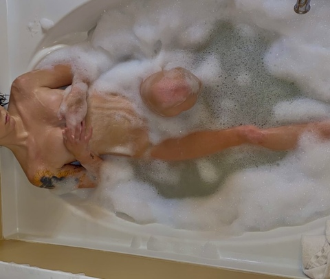 Header of brookieeluv