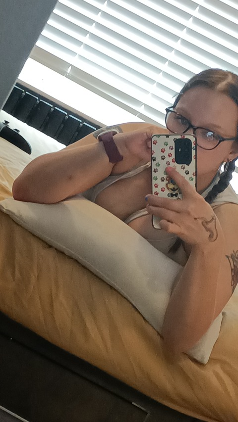 Header of candyqueen98