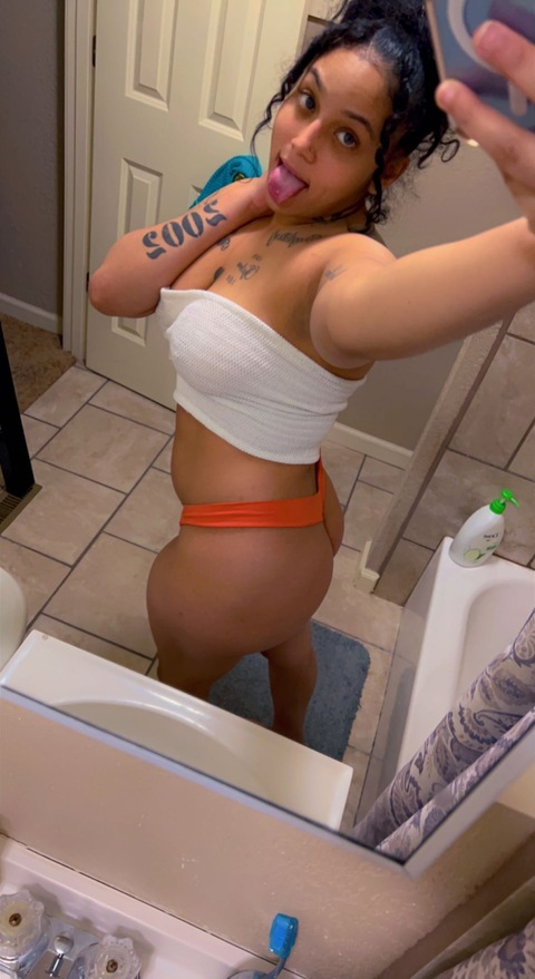 Header of chynawhite135