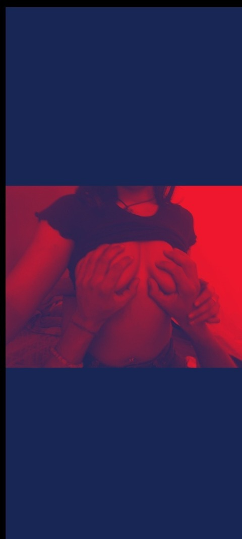 Header of couplestone