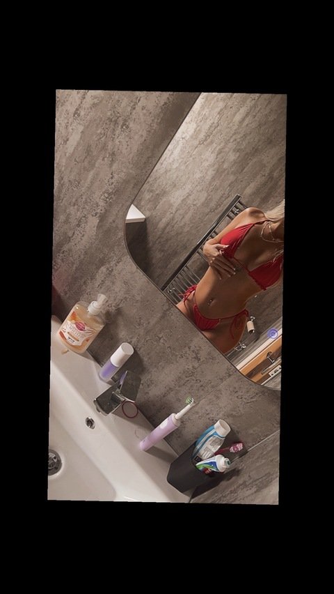 Header of courtneyelizabeth02