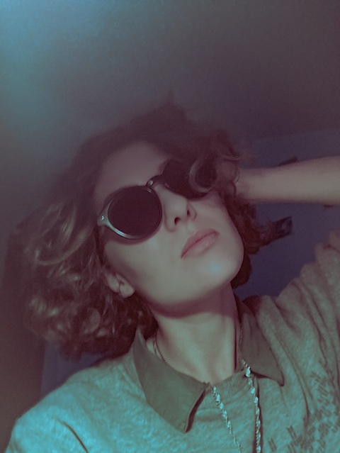 Header of damngrrrrrl