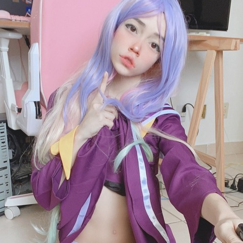 Header of evelyqueen