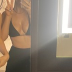 Genevive (@genevivebella) Leaked OnlyFans 

 profile picture