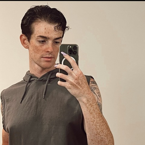 Header of girlandherjawxxx