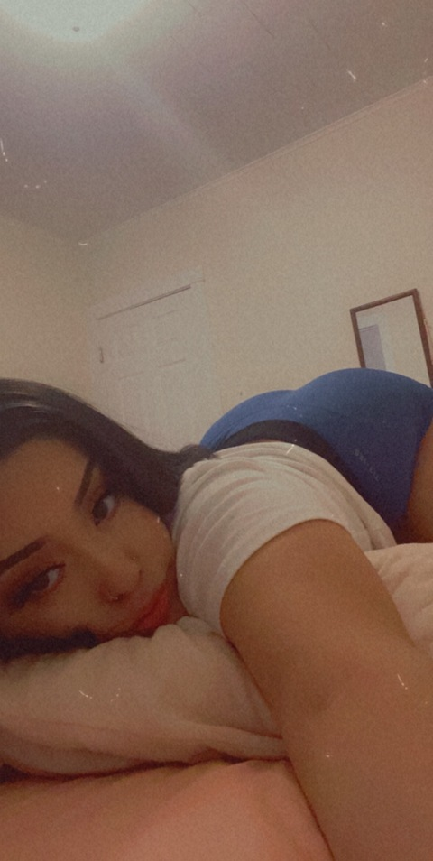 Header of glorygirllll