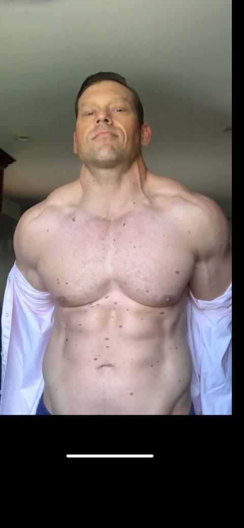 Header of gymaholicdaddy