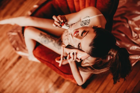 Header of hmodelbabefree