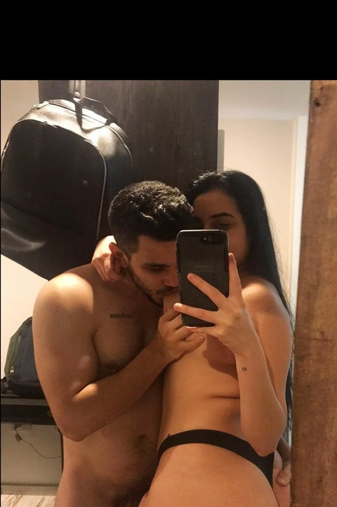 Header of hotcouple.nr