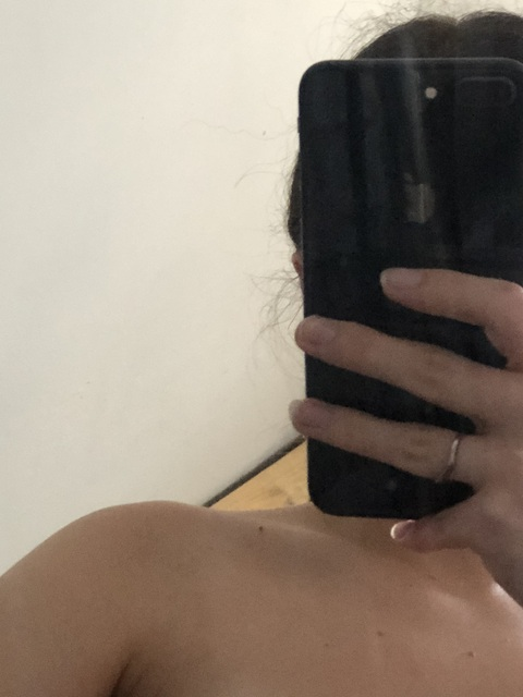 Header of inyourdre4mz