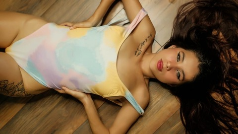 Header of isabellaa.of