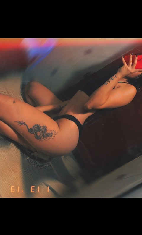 Header of jannysanchzl97