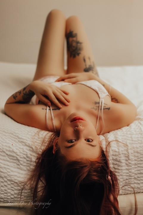 Header of juicccyjay21