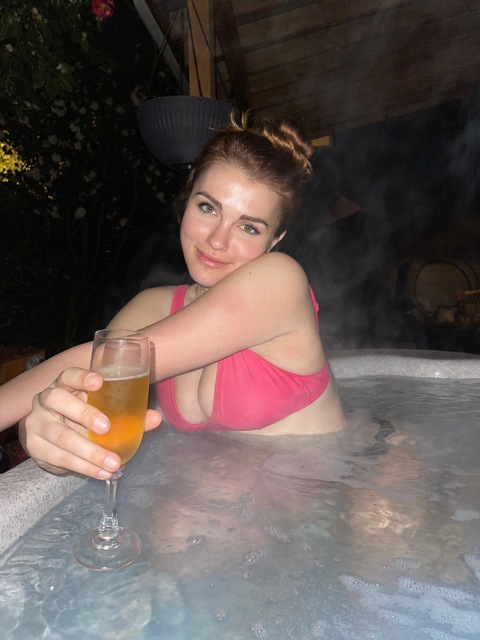 Header of karissaeats