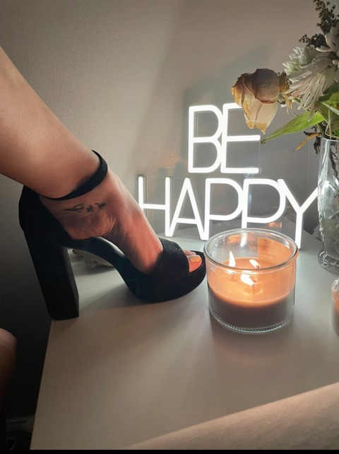 Header of kinkqweendanny