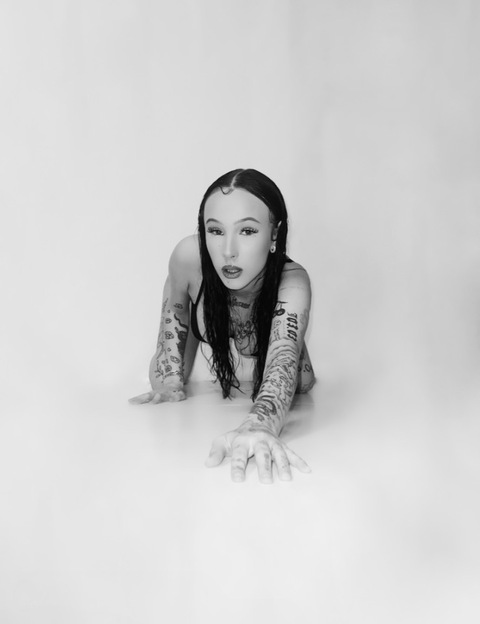 Header of leahsbedroom