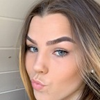 leonamelhus11 (Leona) OnlyFans Leaked Pictures & Videos 

 profile picture