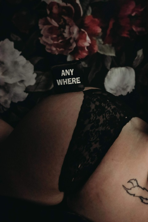 Header of lexi_neels