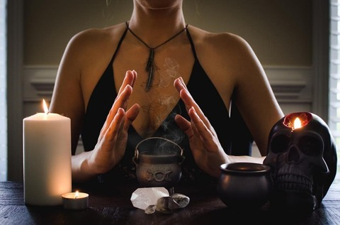 Header of luciferlilith