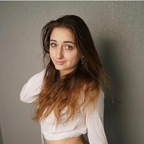 Luna Rose (@lunarose33) Leaked OnlyFans 

 profile picture