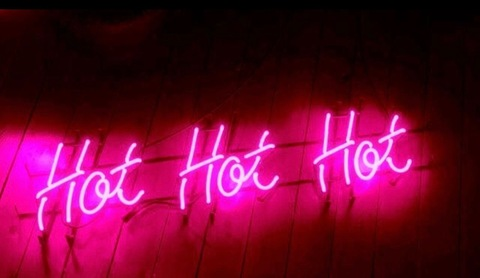 Header of mama.honey.69