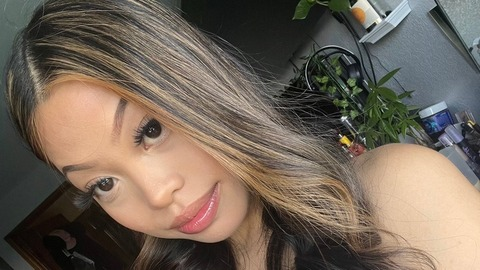 Header of missbabykayofficial