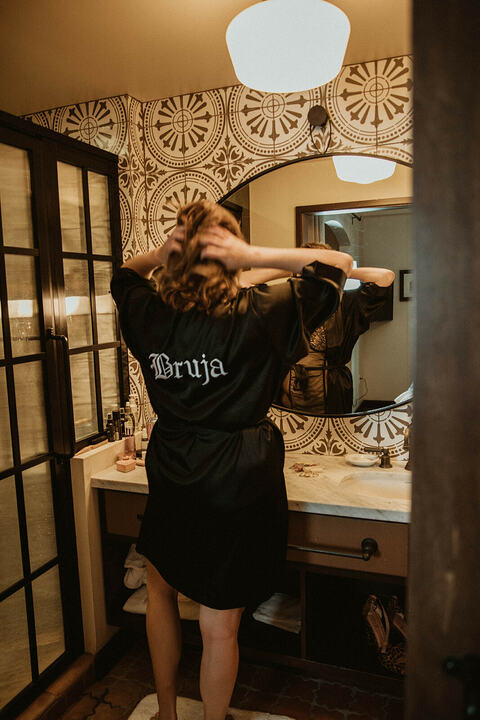 Header of mistressdeatraeos