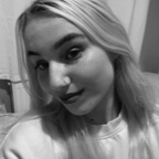 mohartxo (Mo) OnlyFans Leaked Pictures and Videos 

 profile picture