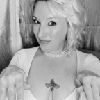 Download mollyblingwall OnlyFans content for free 

 profile picture