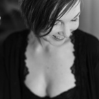 neighbourgirl OnlyFans Leak 

 profile picture