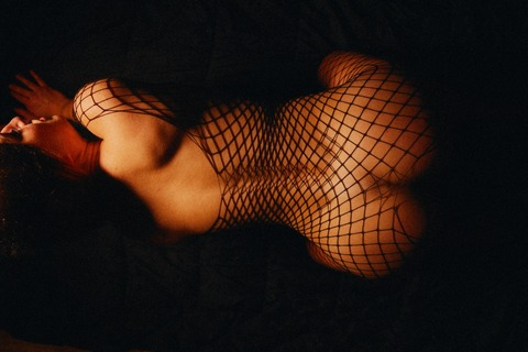 Header of nellyvanderfree