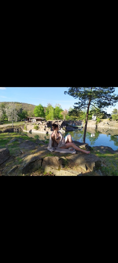 Header of nelogicka_osobnost