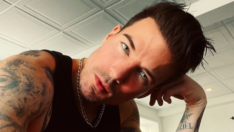 Header of nickynightmare