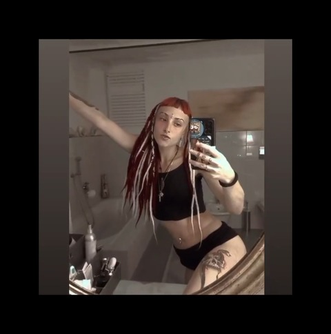 Header of nxvxllx