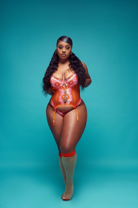 Header of nyfertidee