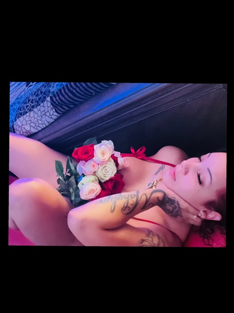 Header of queenkaipr