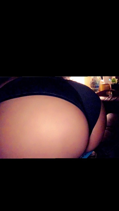 Header of rayauna_marie