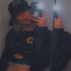 Renee 💗 reneelingerie Leaked OnlyFans 

 profile picture