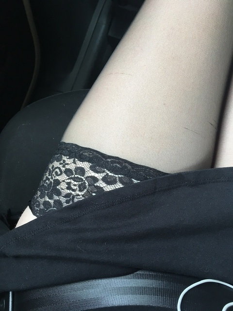 Header of rezziethefoxykid