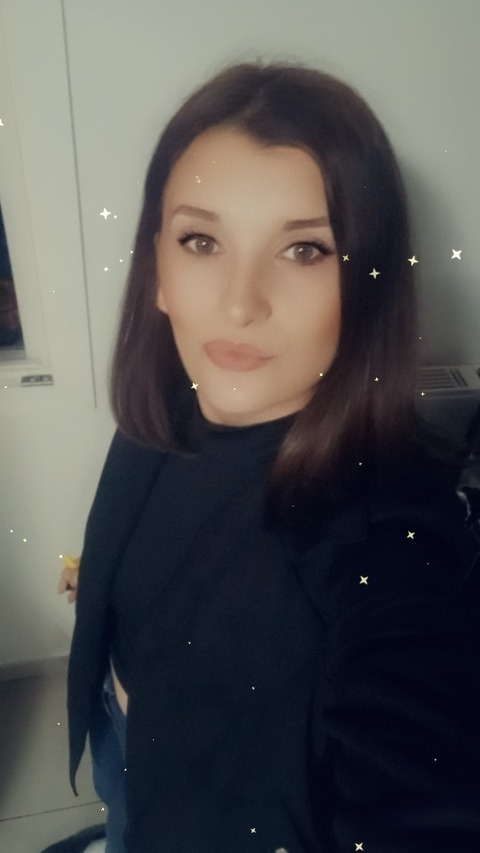 Header of roxbae2809