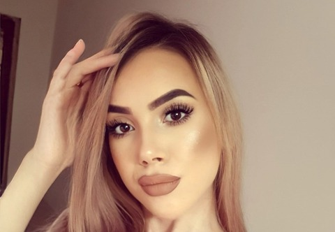 Header of sabryna_1999